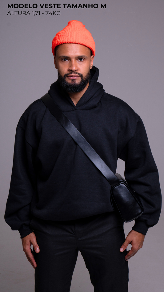 BLUSA DE MOLETOM UNISSEX PRETA