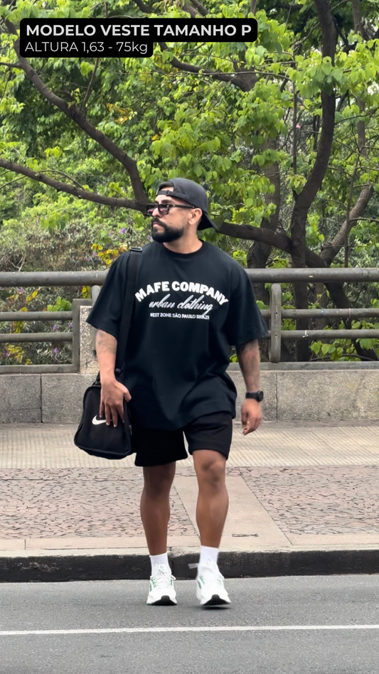 CAMISETA OVERSIZED PRETA URBAN CLOTHING