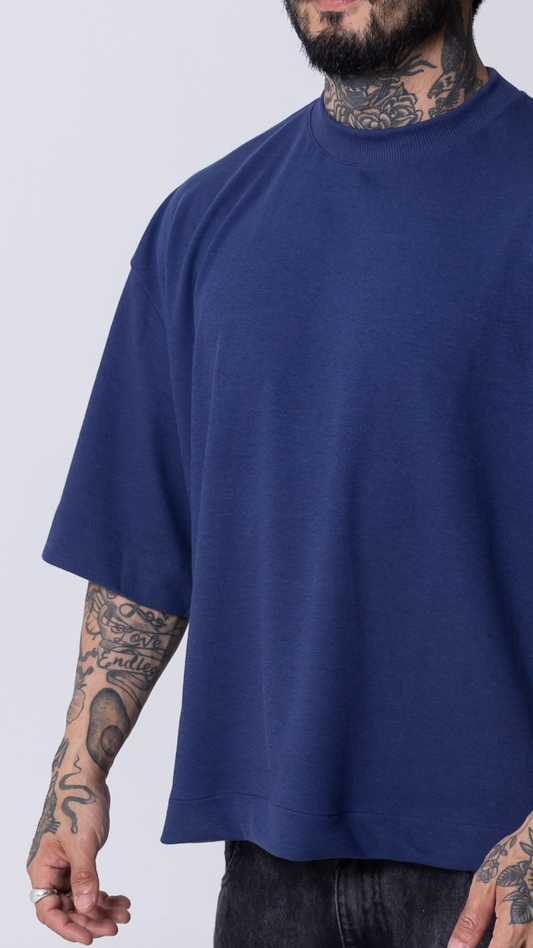 CAMISETA BOXY OVERSIZED AZUL MARINHO