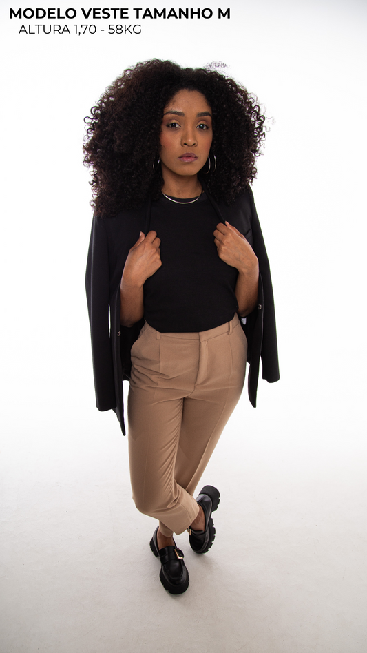 CAMISETA FEMININA SLIM PRETA