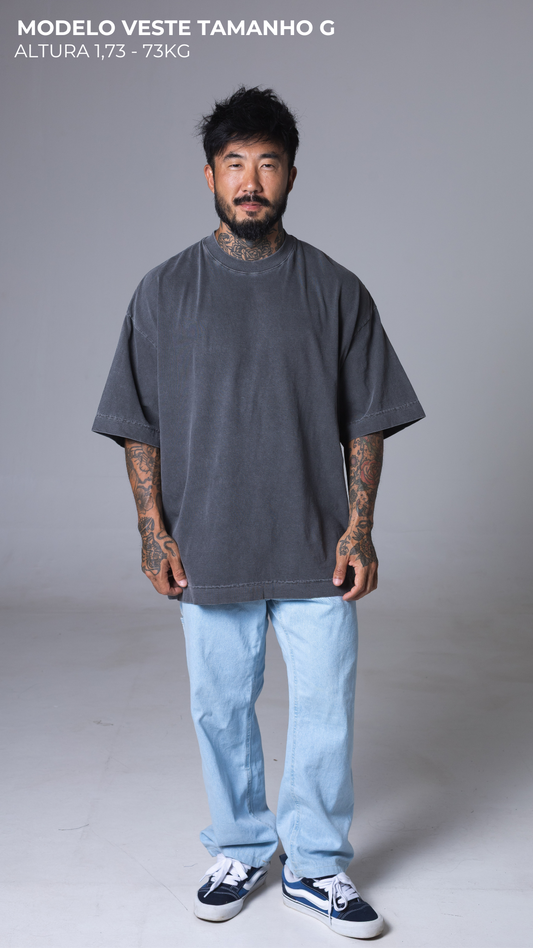 CAMISETA OVERSIZED CINZA CHUMBO