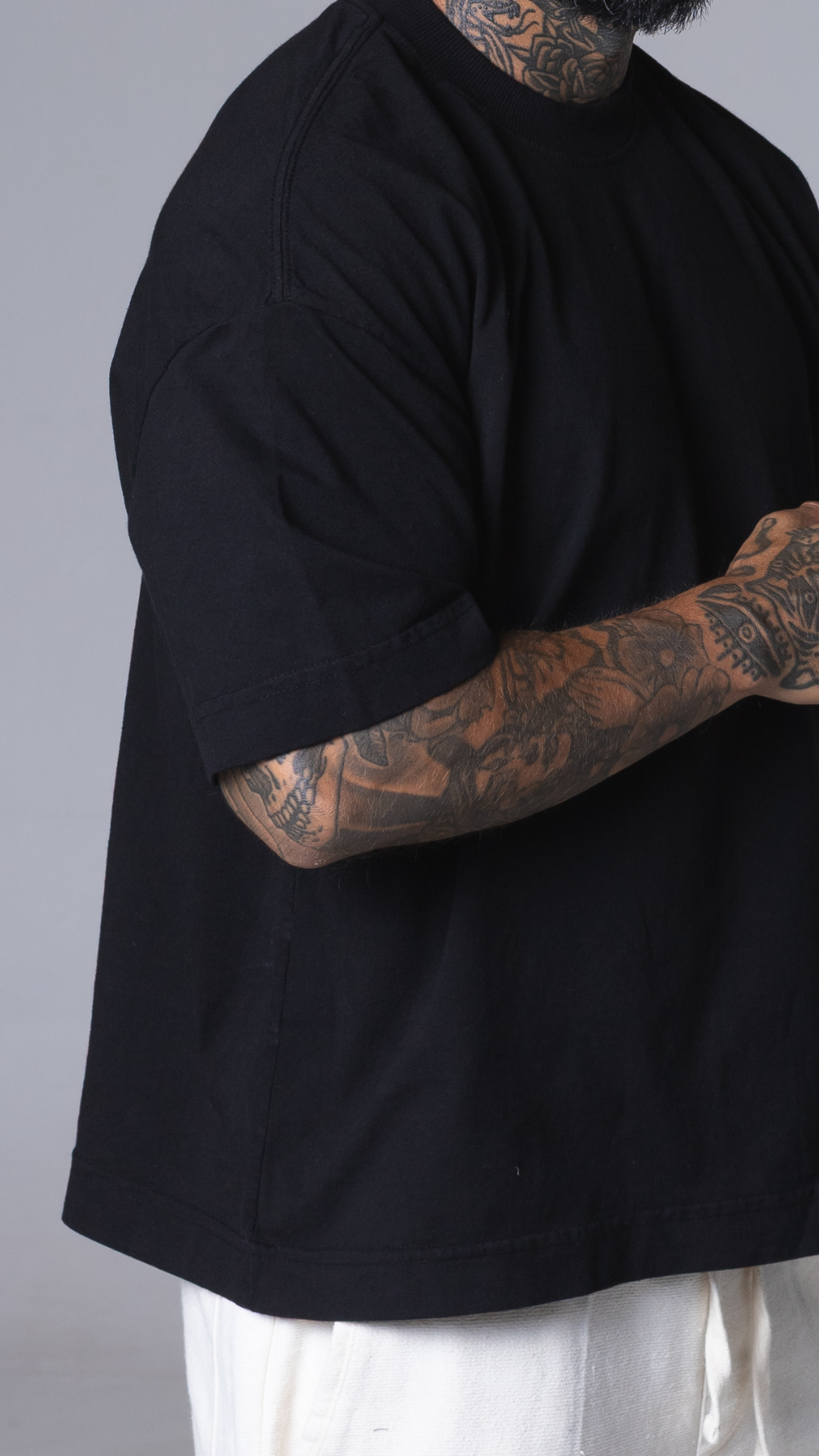 CAMISETA BOXY OVERSIZED LISA PRETA