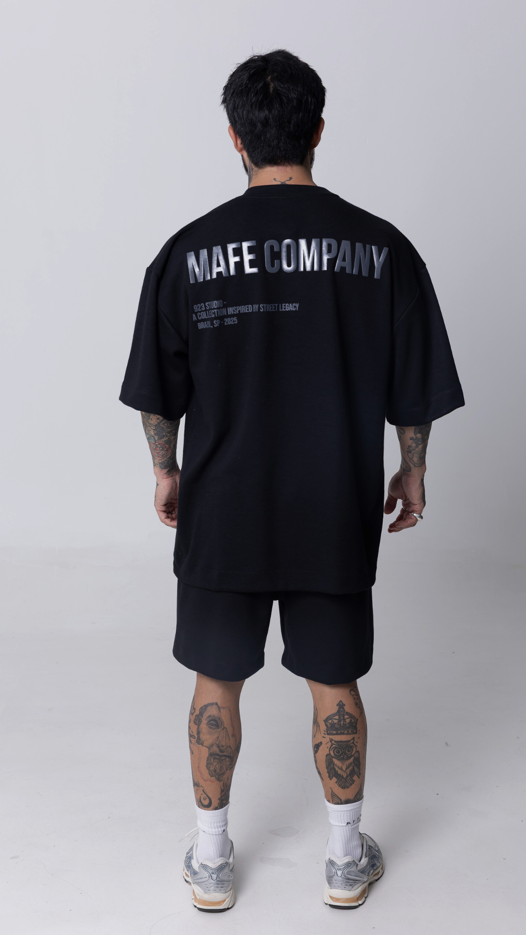 CONJUNTO MOLETOM CAMISETA OVERSIZED PRETO