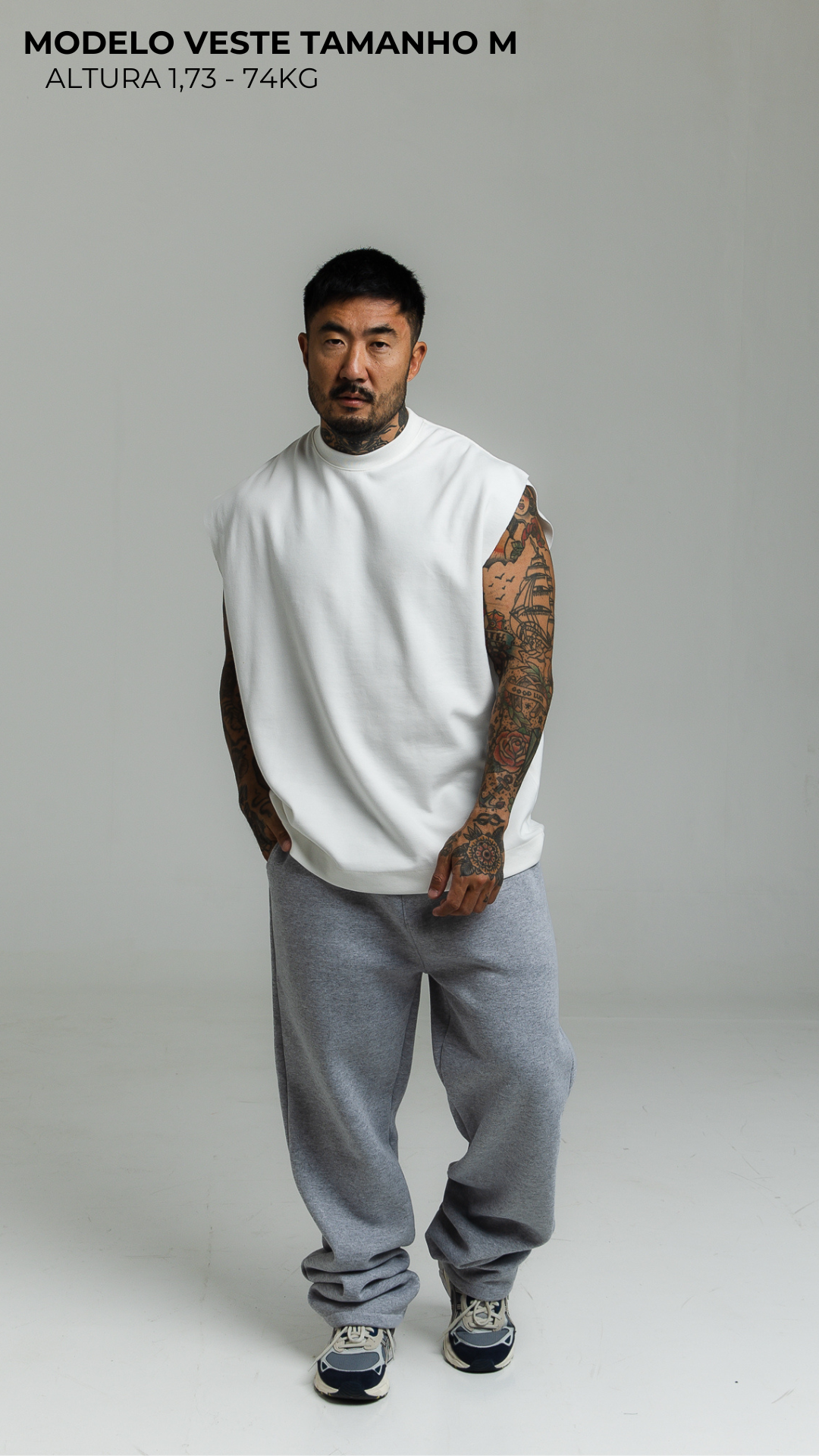 CONJUNTO CALÇA CINZA MESCLA E REGATA MACHÃO OFF WHITE