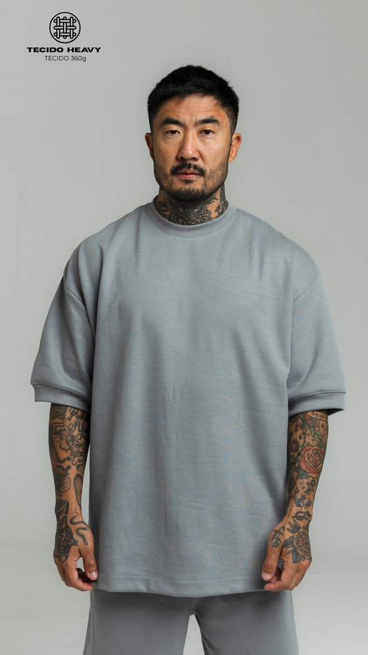 CAMISETA REGULAR FIT HEAVY CINZA GELATO