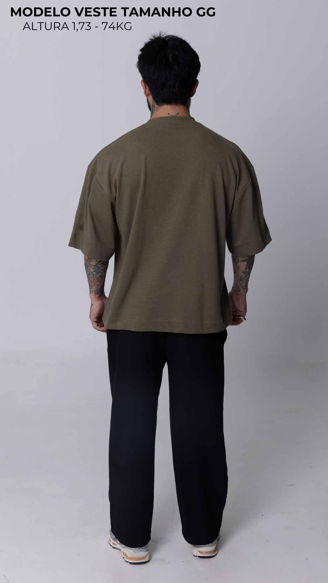 CAMISETA BOXY OVERSIZED VERDE AZEITONA