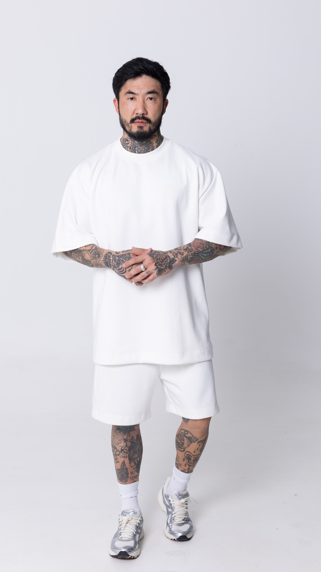 CONJUNTO OVERSIZED OFF WHITE LISO