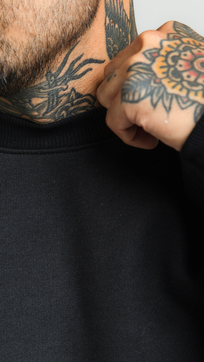 BLUSA DE MOLETOM SEM TOUCA PRETA