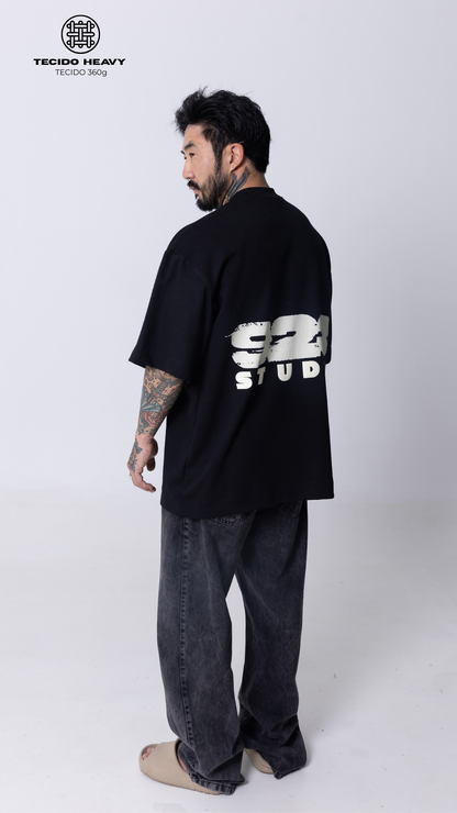 CAMISETA OVERSIZED HEAVY EDITION — PRETA 923