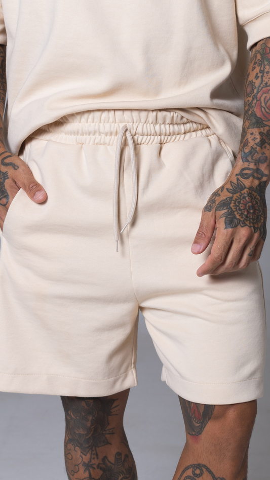 BERMUDA MOLETOM LISA CREAM COM ELASTICO