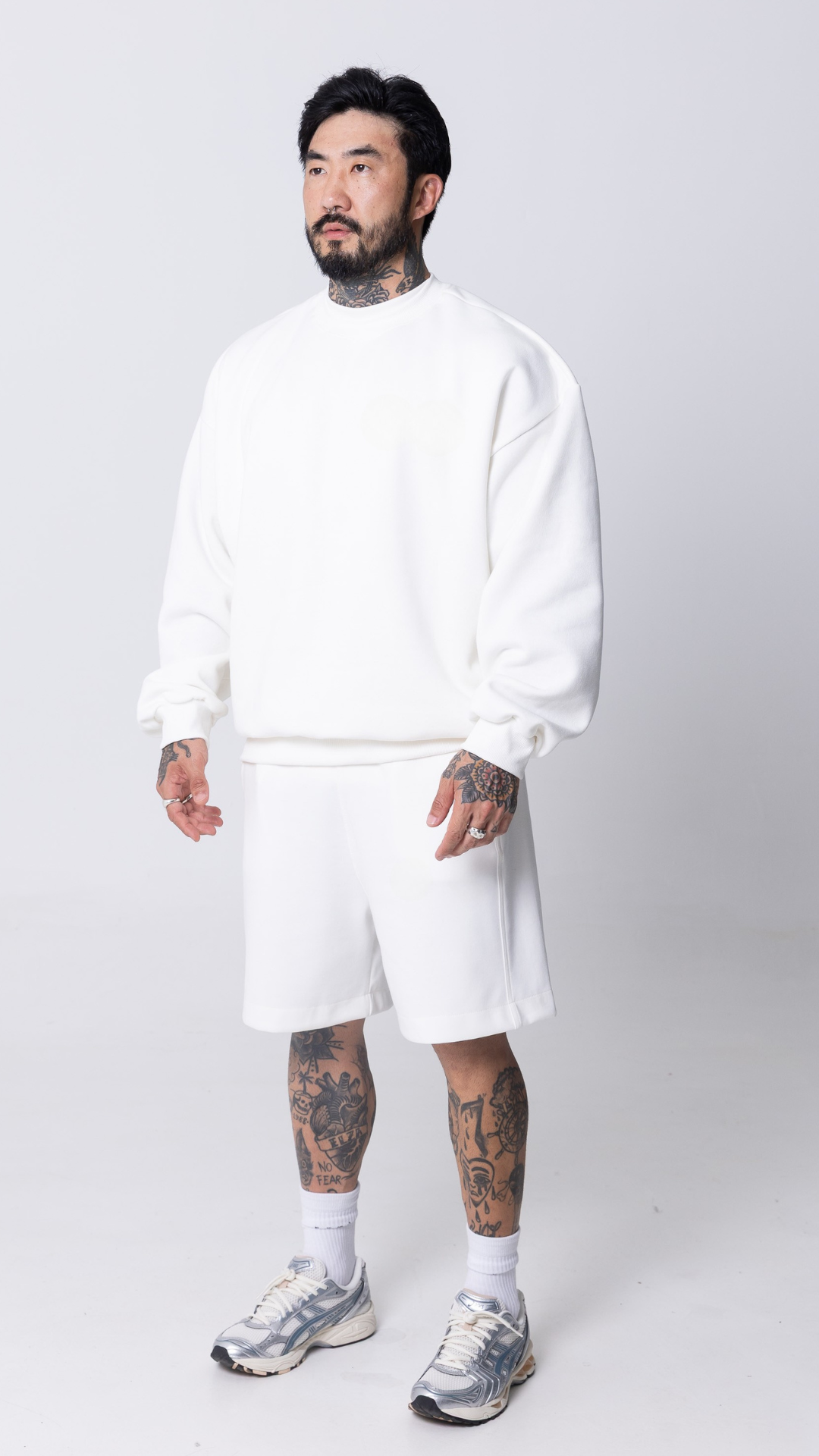 CONJUNTO OFF WHITE BLUSA DE MOLETOM