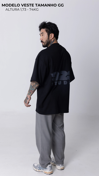 CAMISETA OVERSIZED PRETA 923 STUDIO