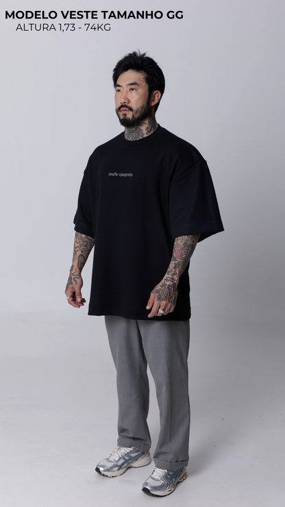 CAMISETA OVERSIZED PRETA 923 STUDIO