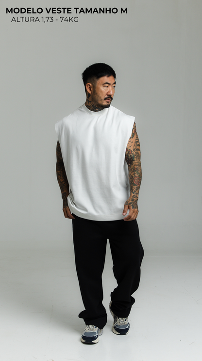 CONJUNTO CALÇA PRETA E REGATA MACHÃO OFF WHITE